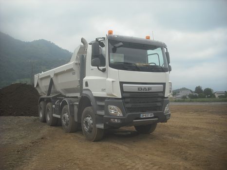 Camion DAF 8x4 Bibenne - TPLT